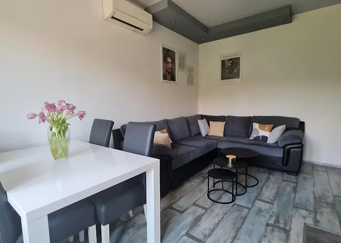 New Modern-park View-5 Minutes From Diocletian's Palace Lägenhet