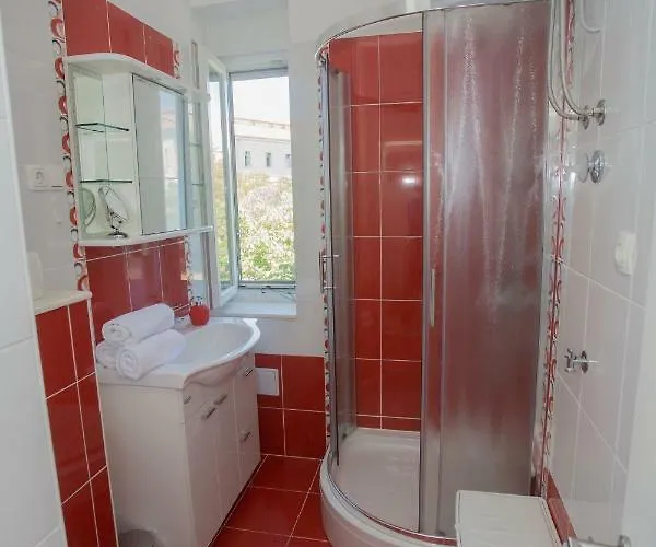 New Modern-park View-5 Minutes From Diocletian's Palace Split