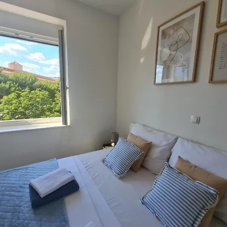 Appartement New Modern-park View-5 Minutes From Diocletian's Palace *